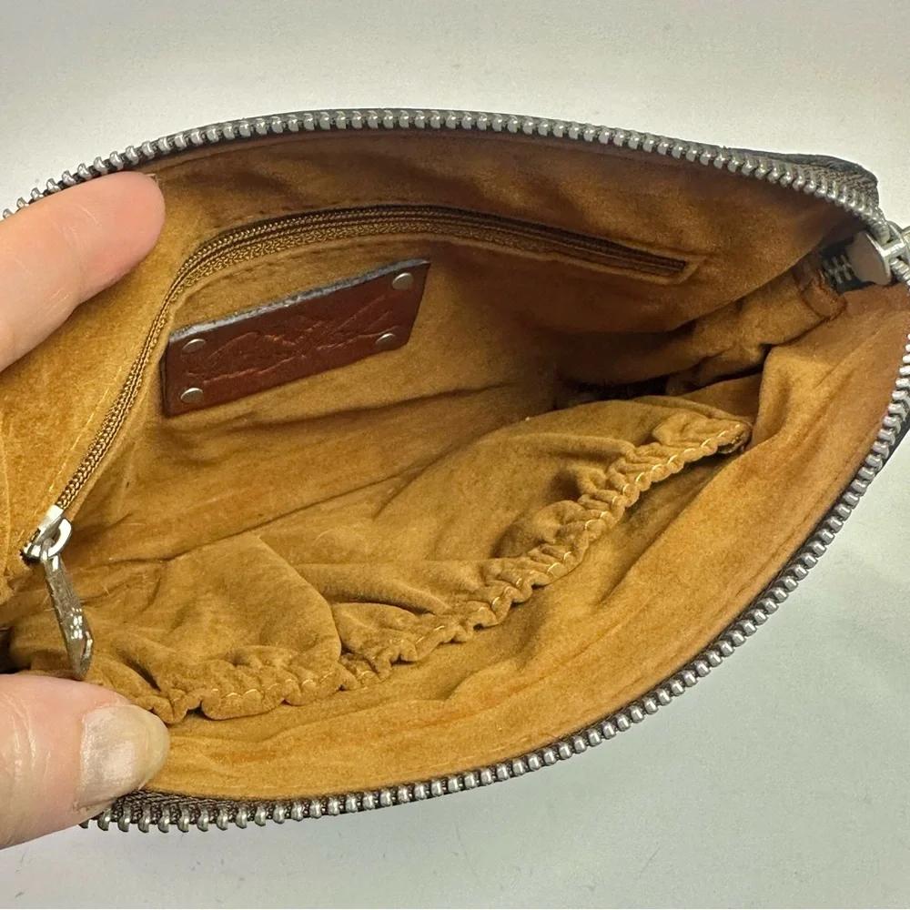 Patricia Nash Clutch / Wristlet Italian Leather Tooled Turquoise NWT